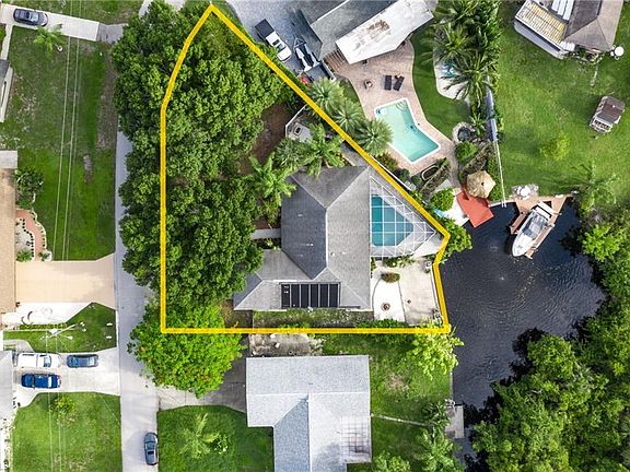 3rd image of 1398 Harbor View Dr