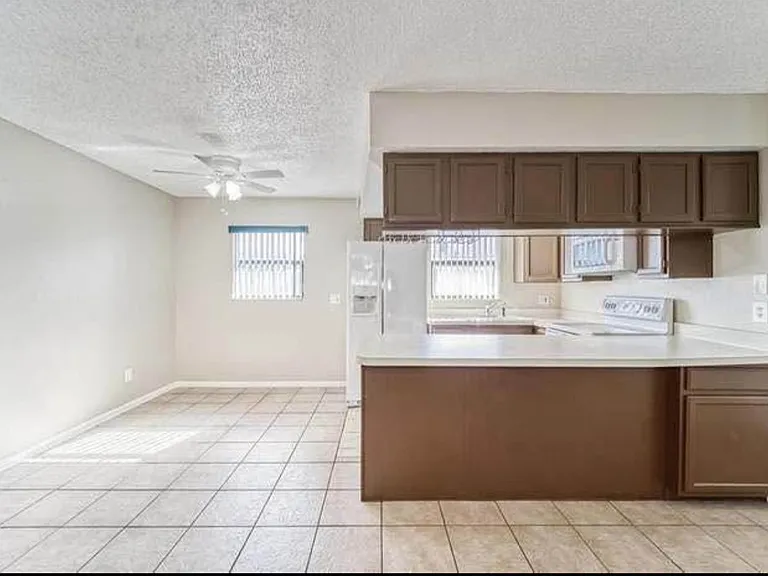 4947 91st Ave #27-C — Photo 3