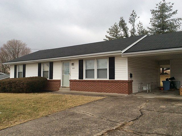 2nd image of 525 Foxspring Ave