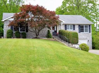19207 Par Dr, Lawrenceburg, IN 47025