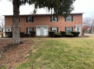 705 Lakeview Dr, Cortland, OH