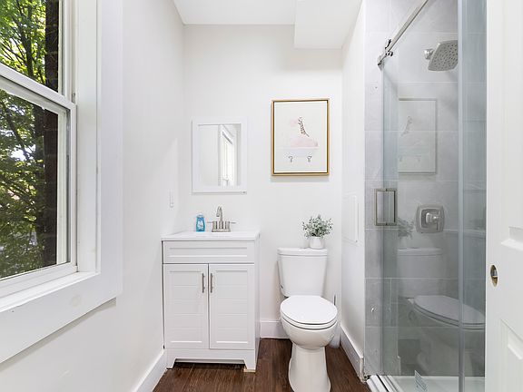 5th image of 13476 Clifton Blvd #206