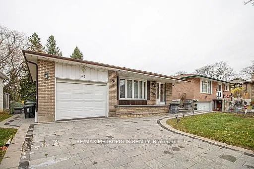 Building Photo - 37 Albacore Cres #BASEMENT