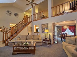 6337 Rossmore Ln, Canal Winchester, OH 43110