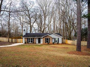 87 Clearwater Dr, Lagrange, GA 30241
