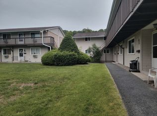 4 Bostwick Arms #4, New Milford, CT 06776
