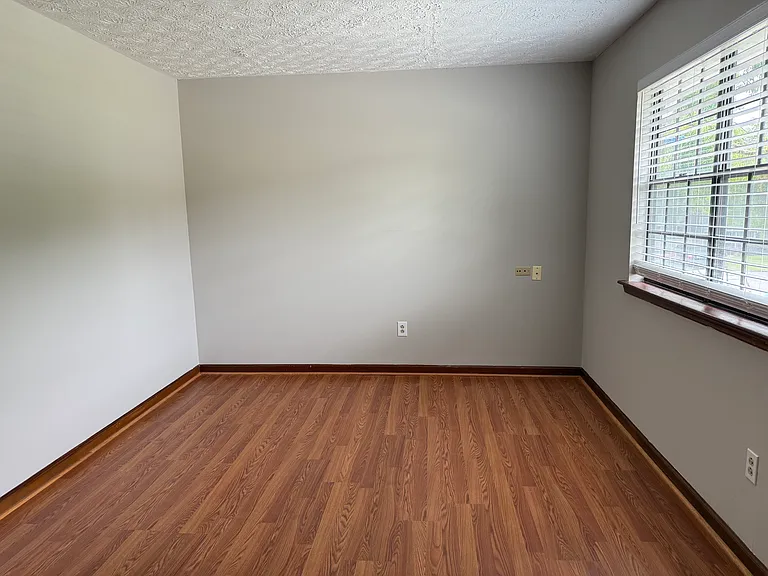 2343 Edge Ct — Photo 10