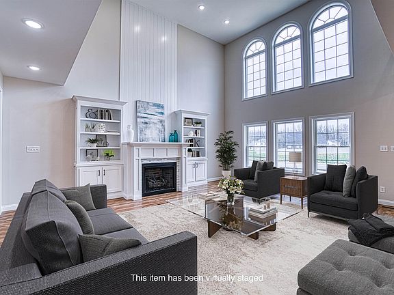 2nd image of 3523 Montgomery Ct