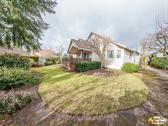 3rd image of 15909 SE 29th St