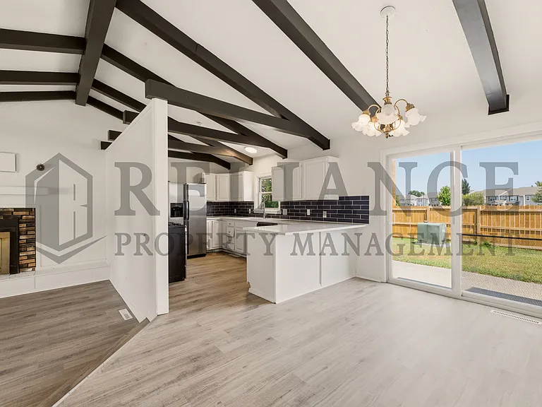 322 S Jonathan St — Photo 21