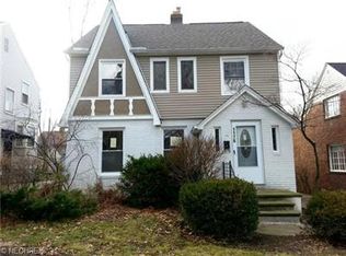 1176 Quilliams Rd, Cleveland Heights, OH 44121