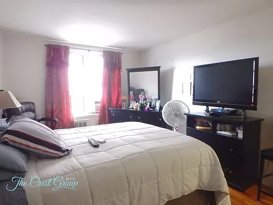 Rented by The Crest Group | media 3
