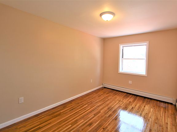 4th image of 1150 E 225th St #2
