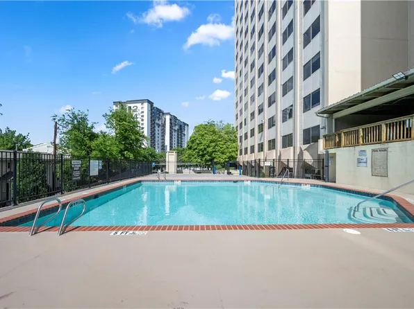 2479 Peachtree Rd NE APT 503, Atlanta, GA 30305