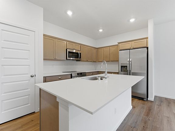 3rd image of 3072 S Monterey Ln