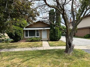 6436 103rd St, Chicago Ridge, IL 60415