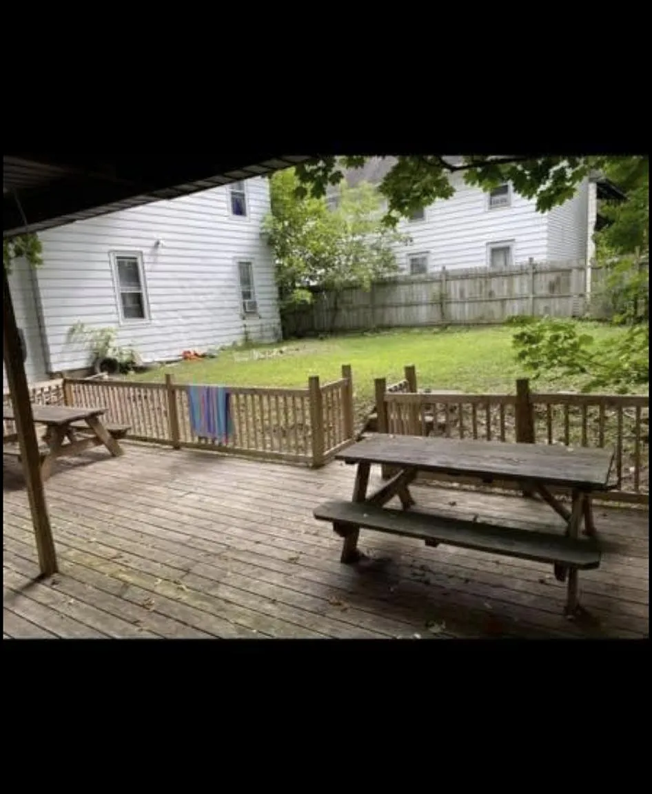 59 Leroy St — Photo 2