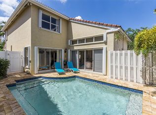 1125 Queen Palm Ct, Hollywood, FL 33019