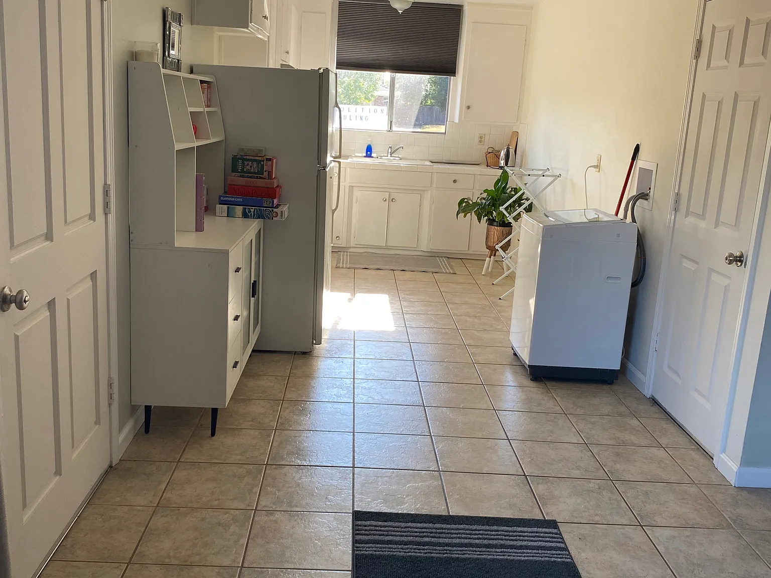 1818 Halterman Ave — Photo 2