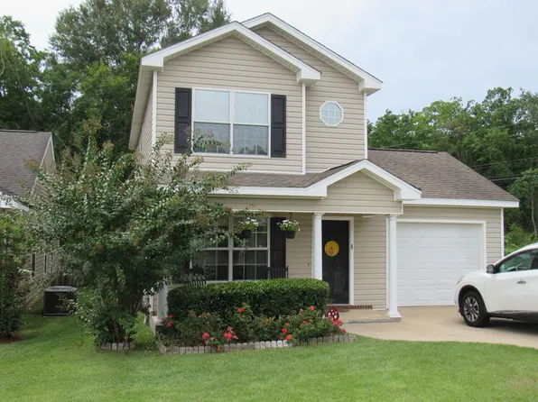 105 Tree Crest Rd, Dothan, AL 36301