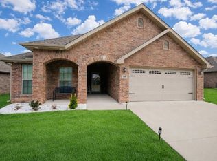 600 Gala Cir, Bentonville, AR 72712
