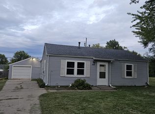 7319 Volquardsen Ave, Davenport, IA 52806