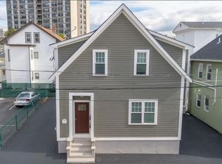 7 Pequot St #1, Providence, RI 02903