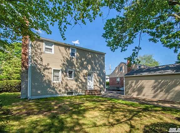 3rd image of 522 Coakley St