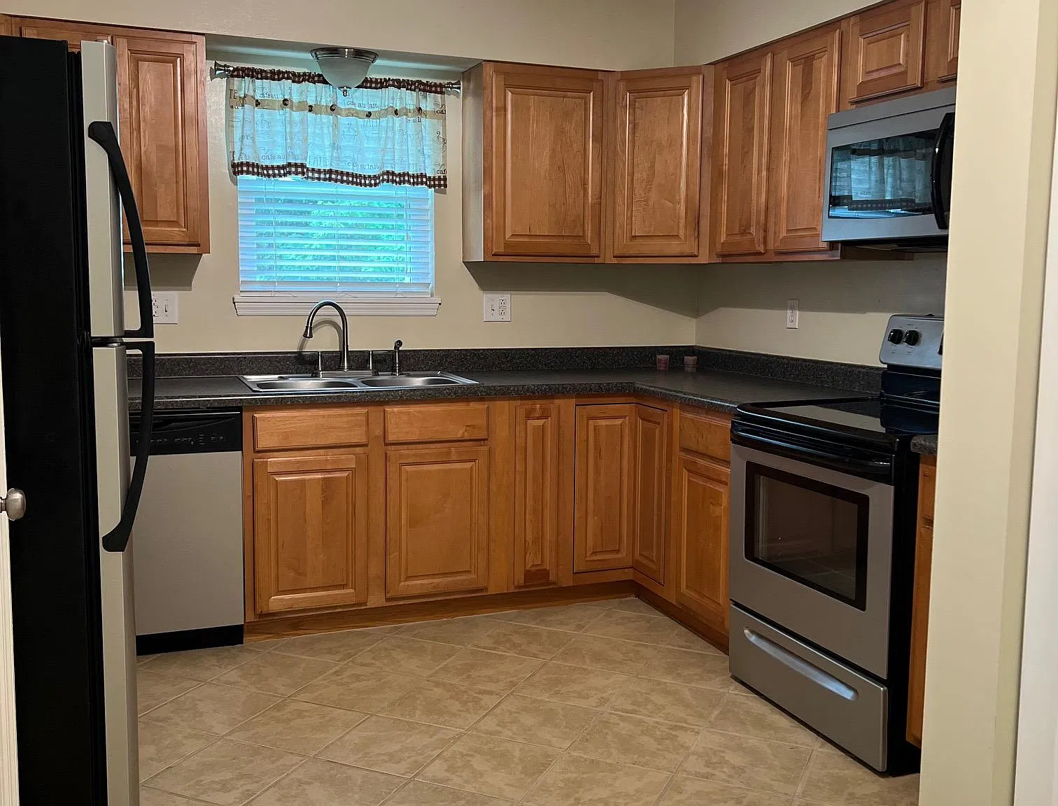 6920 Ellesmere Dr — Photo 2
