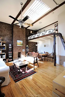 Rented by City Connections Realty | media 16
