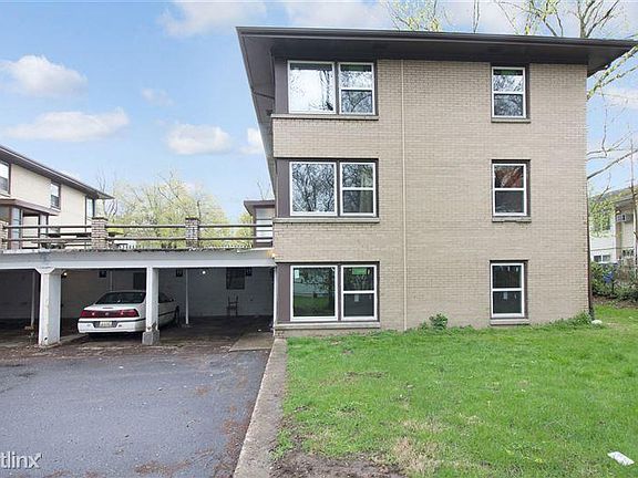 5th image of 505 N Riverview Dr APT 5