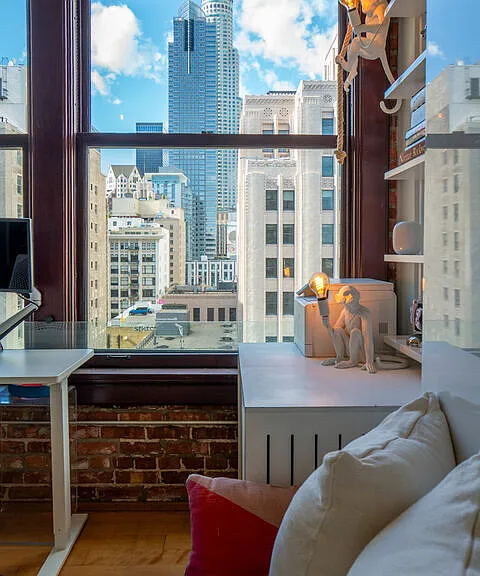 460 S Spring St #903 — Photo 2