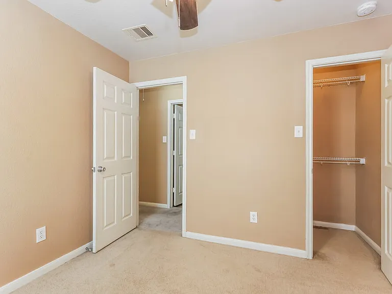 22123 Greengate Dr — Photo 13