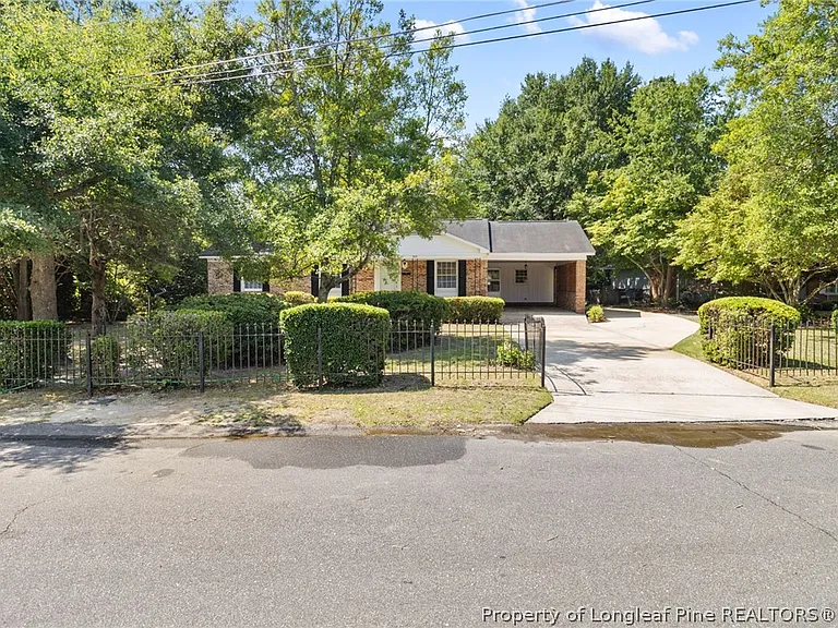 309 Kenwood Dr — Photo 2