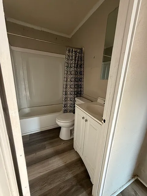 1834 Grace Street - 1 — Photo 4