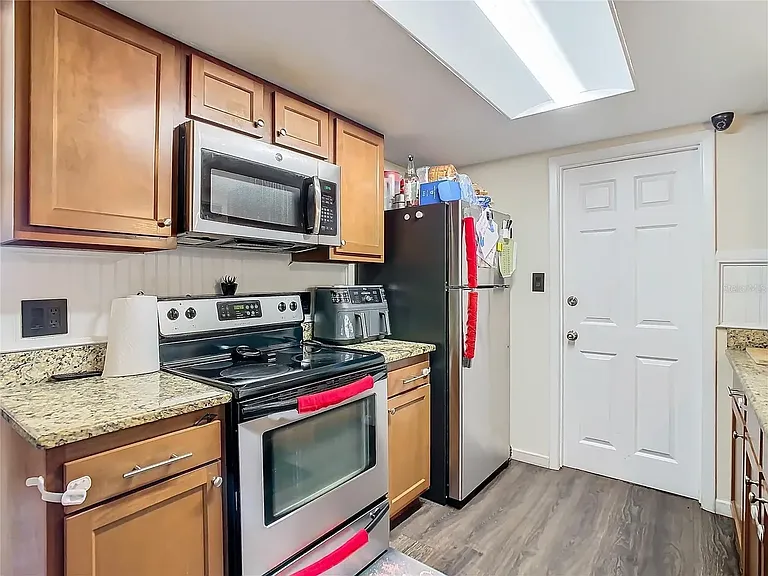 1203 Mandarin Dr — Photo 15