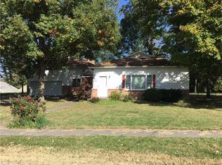 211 E North St, Alhambra, IL 62001