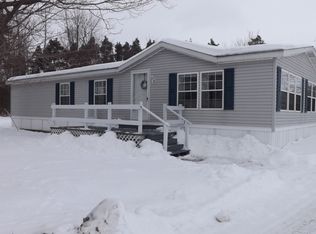 2084 State Route 90, Aurora, NY 13026