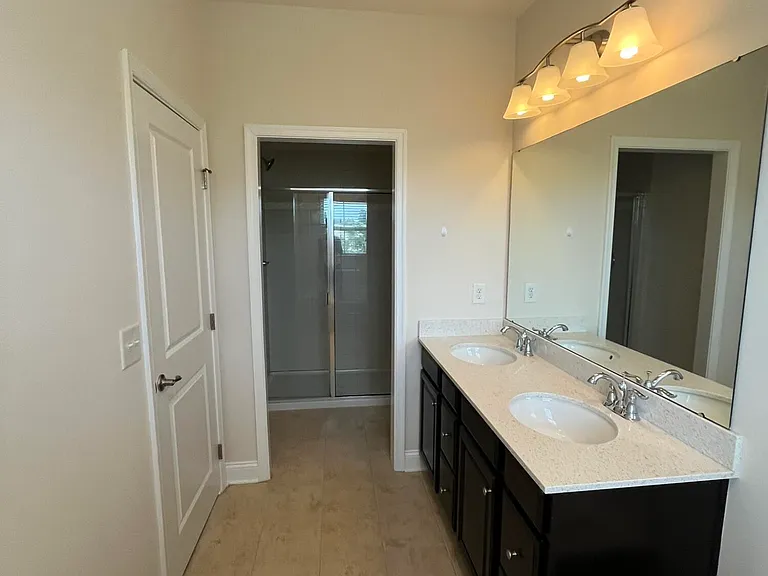 2128 Whitesmith Dr — Photo 20