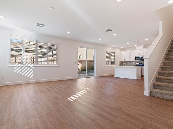 4th image of 3012 Vasquez Ct