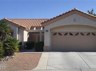 10121 Crescent Creek Dr, Las Vegas, NV 89134
