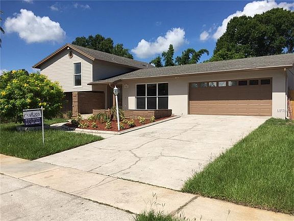 3rd image of 7543 Armand Cir