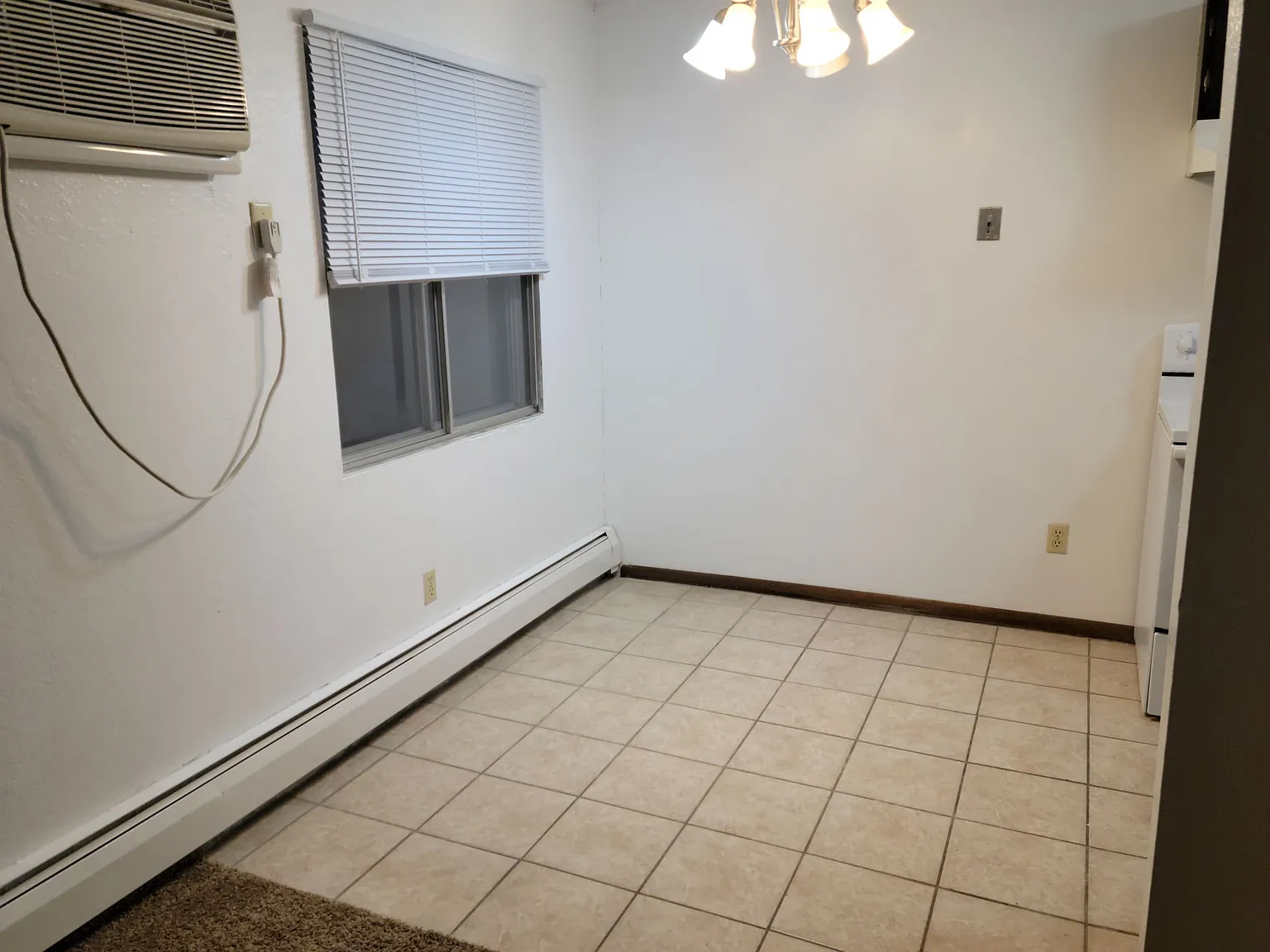 2 bed, 750 sqft, $1,000 — Photo 3