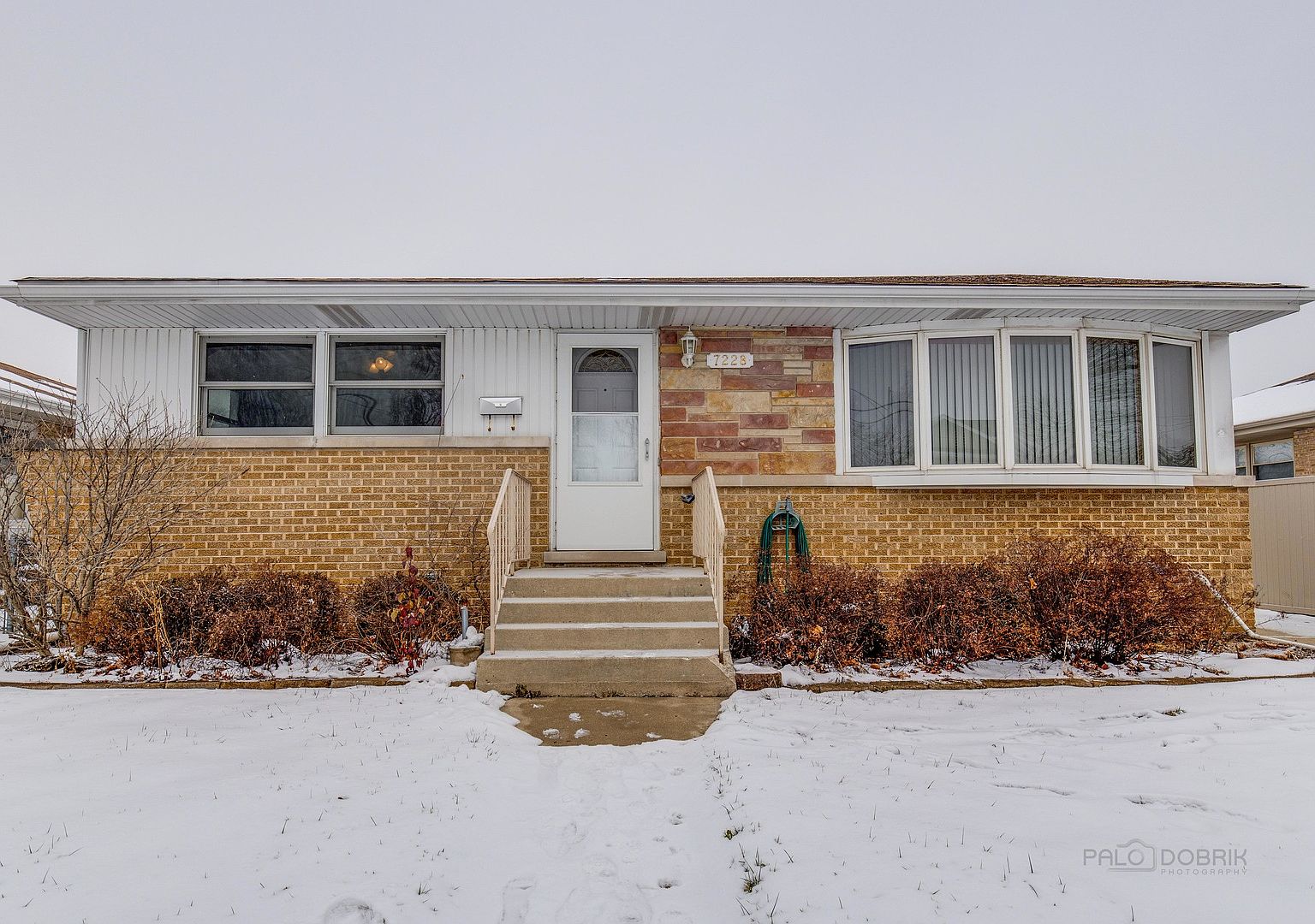 7228 W Main St, Niles, IL 60714 Zillow