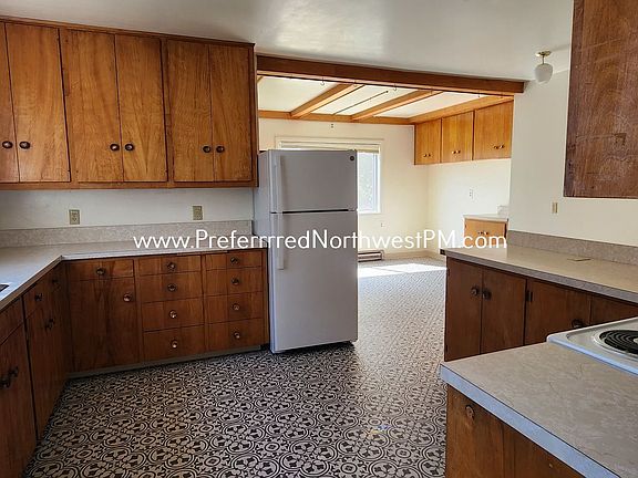 4th image of 788 W 11th Ave