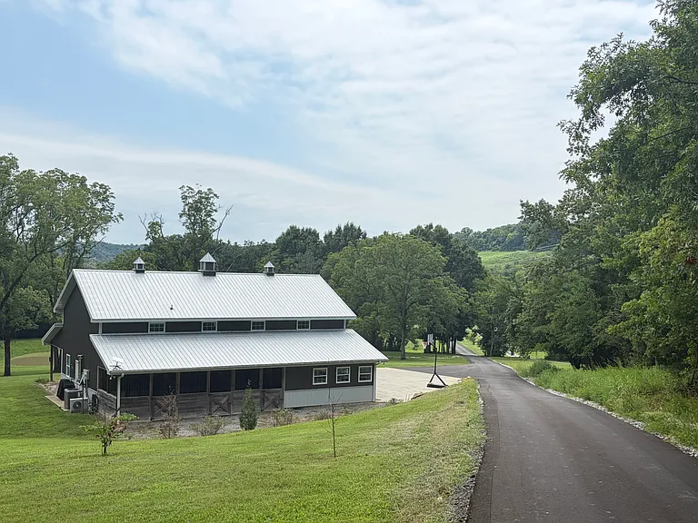 4221 Fairview Rd — Photo 14