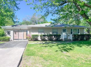 1 Jennine Dr, Belleville, IL 62226