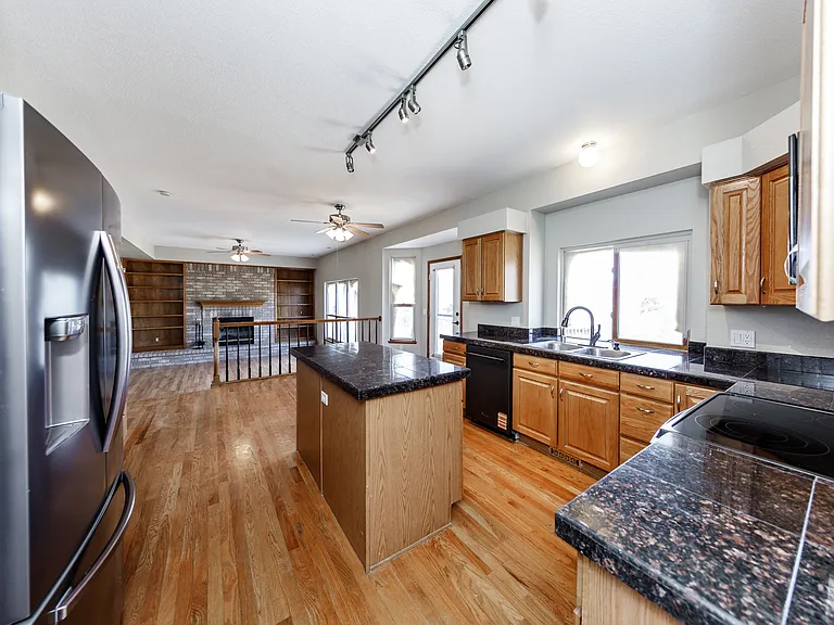 15210 Steinbeck Ln — Photo 16