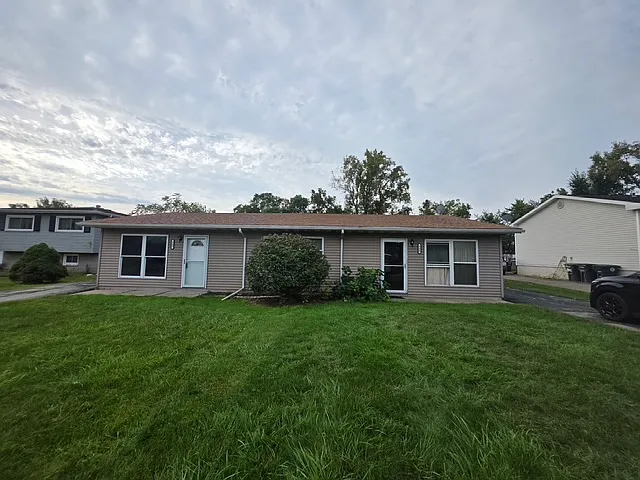 2 bed, $1,400 — Photo 1