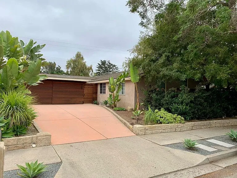 343 Peach Grove Ln — Photo 3